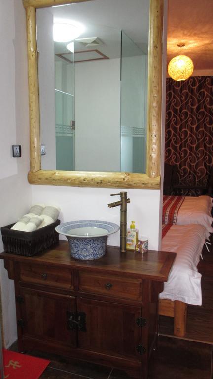 Nirvana Hotel, Restaurant & Bar Xiahe Chambre photo